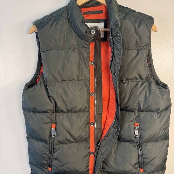 Orvis Essex Duck Down Puffer Vest Men's Medium Green Outdoor Winter Classic - Picture 4 of 13